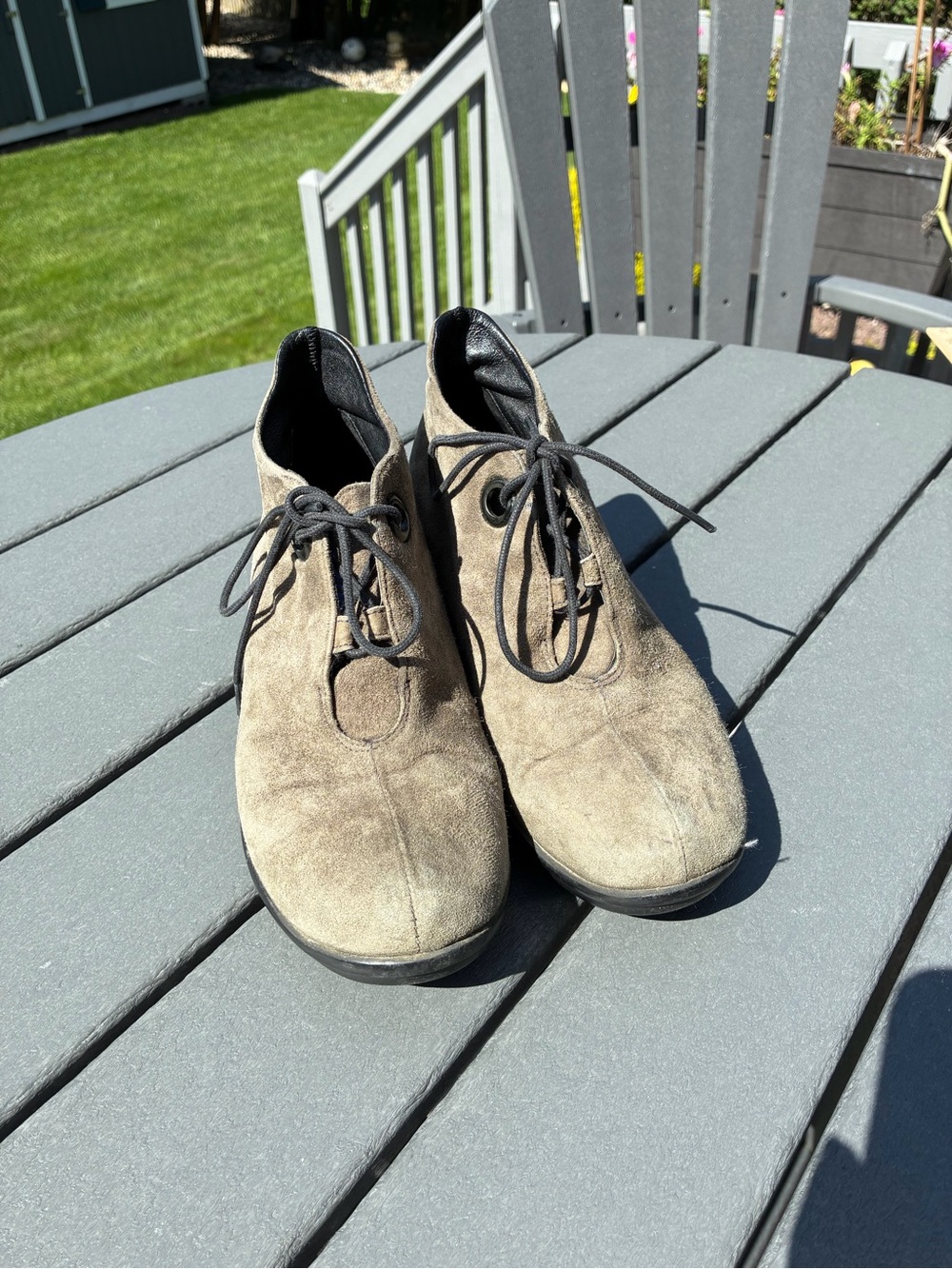 Size 5  Suede Lace-Up Casual Shoes in Taupe